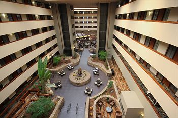 Embassy Suites Oklahoma City Will Rogers Airport