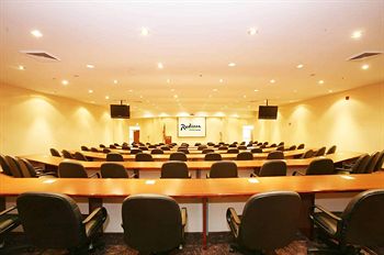 Radisson Hotel Ontario Airport