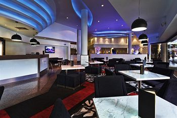 Hotel Grand Chancellor Surfers Paradise