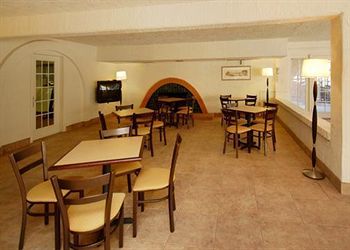 Quality Suites - Old Town Scottsdale