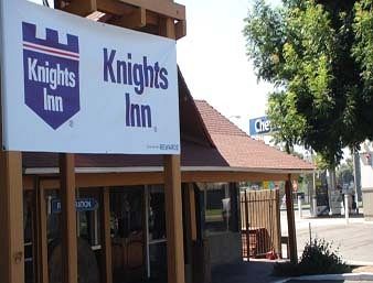 Knights Inn Fresno
