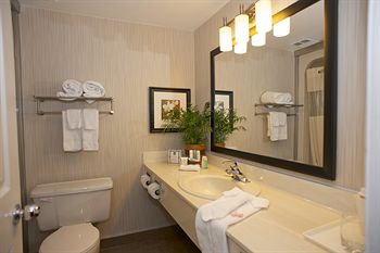 Quality Inn Airport West