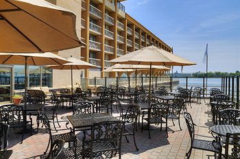 Holiday Inn Kingston Waterfront