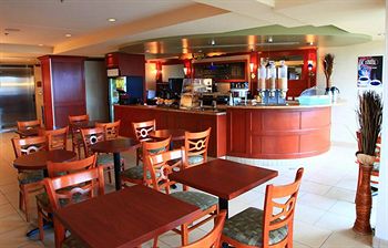 Best Western Plus Montreal Airport Hotel