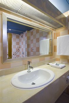 Ramada Plaza London Gatwick