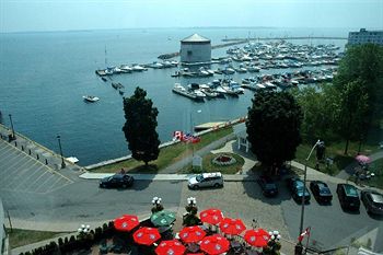 Confederation Place - Hotel