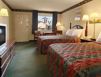Days Inn East