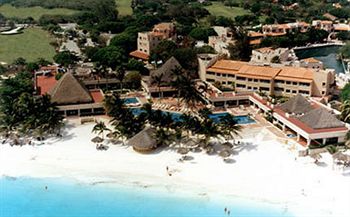 Omni Puerto Aventuras Beach Resort