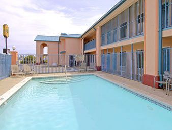 Super 8 Pensacola Nas Corry