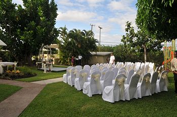 Blue Horizons Garden Resort