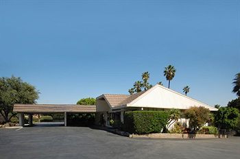 Super 8 Long Beach