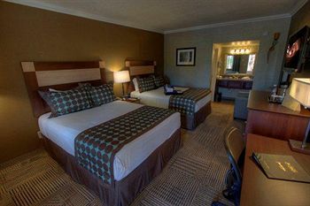 Best Western Plus InnSuites Phoenix Hotel & Suites
