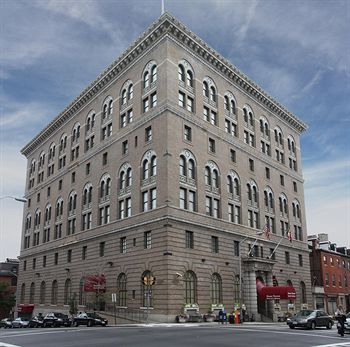 The Mount Vernon Hotel