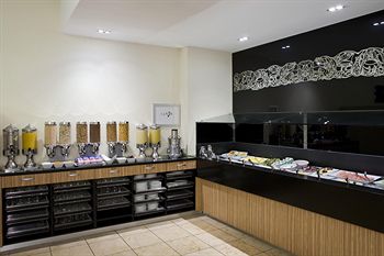 Holiday Inn Auckland Airport