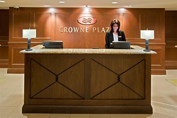 Crowne Plaza Louisville Airport Expo Center