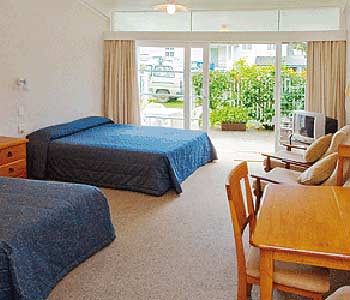 Hananui Lodge Motel