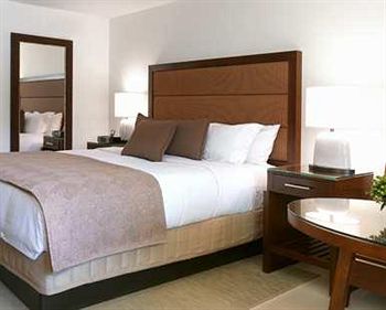Casa Marina Resort - A Waldorf Astoria Resort