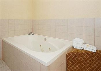 Comfort Inn North