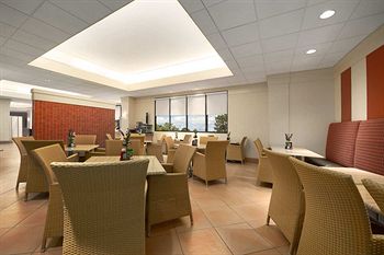 Embassy Suites Hotel Tampa-Airport/Westshore