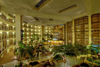 Embassy Suites Phoenix - Biltmore