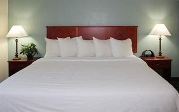 Club - Hotel Nashville Inn & Suites