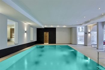 Radisson Blu Schwarzer Bock Hotel
