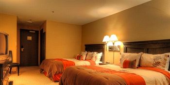 Lonsdale Quay Hotel