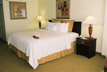 Charlotte Plaza Uptown Hotel