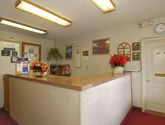 Howard Johnson Inn - Flagstaff