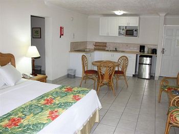Amaryllis Beach Resort
