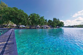 Warwick Le Lagon Resort &amp; Spa