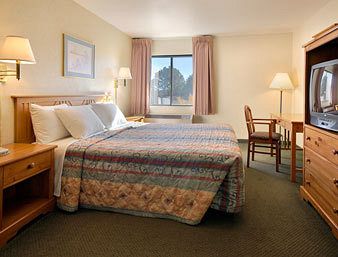 Days Inn and Suites, Flagstaff East
