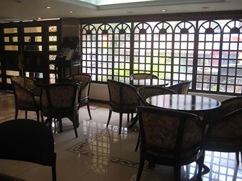 Hotel W - Windsor Plaza