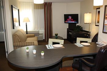 Candlewood Suites Austin-South