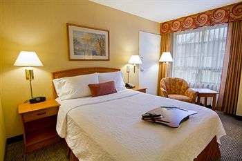 Hampton Inn - by Hilton Vancouver Airport Hotel