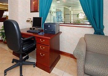 Comfort Inn and Suites Portland Airport