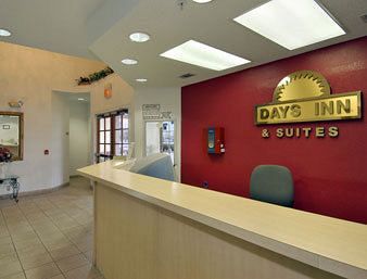 Days Inn & Suites Dallas
