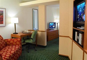 Fairfield Inn By Marriott Jacksonville Airport