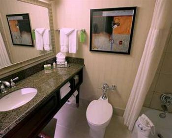 DoubleTree by Hilton Dallas - Market Center