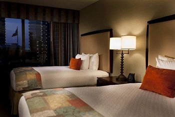 Embassy Suites Fort Worth Downtown