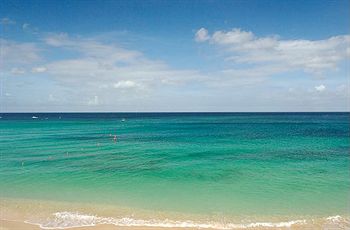 Discovery Bay by Rex Resorts