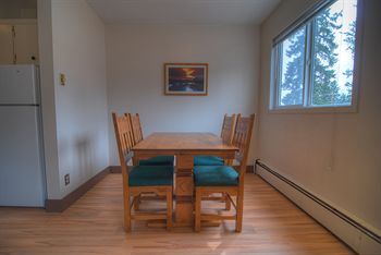 Rundle Manor Apartment Hotel