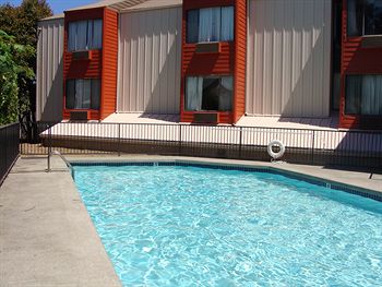 America's Best Value Inn and Suites-Portland