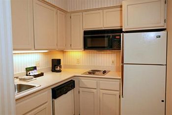 Hawthorn Suites by Wyndham Omaha
