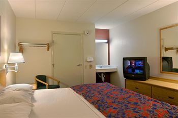 Red Roof Inn St Louis - Forest Park/ Hampton Avenue