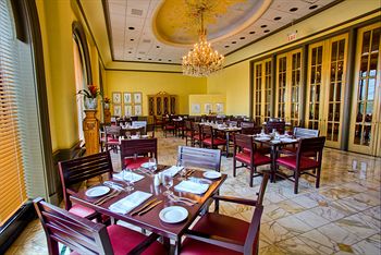 Royal Sonesta Harbor Court Baltimore