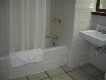 Shaw Park Beach Hotel All Inclusive