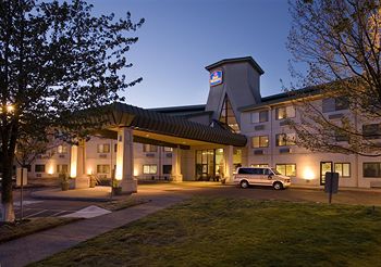 Best Western Inn At The Meadows