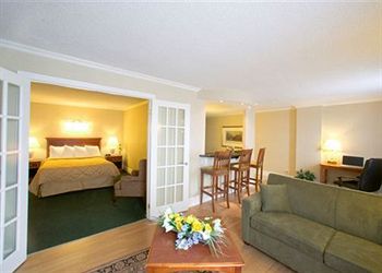 Comfort Hotel Airport North