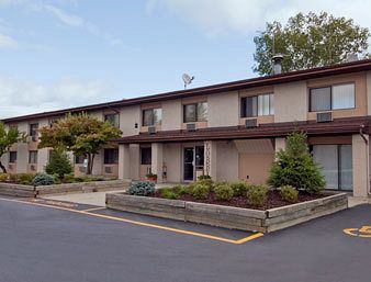 Super 8 Grand Rapids Airport